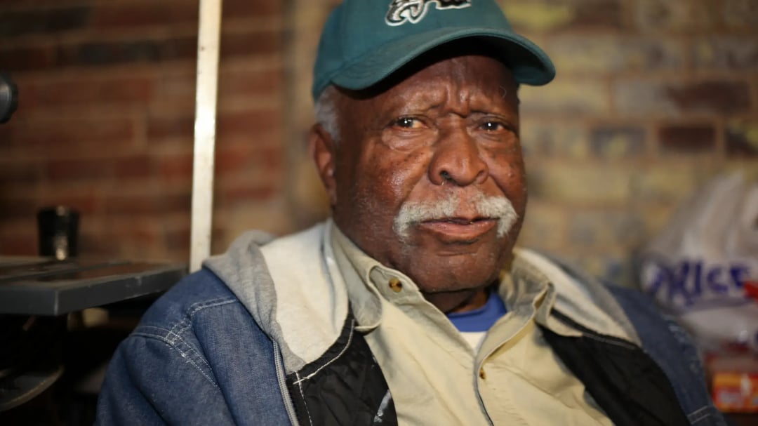 cap-elderly-facial-expression-160020-2600x1463