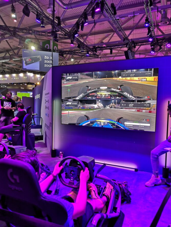 Pic 6(Gamescom)