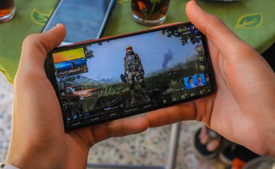 gamer on mobile