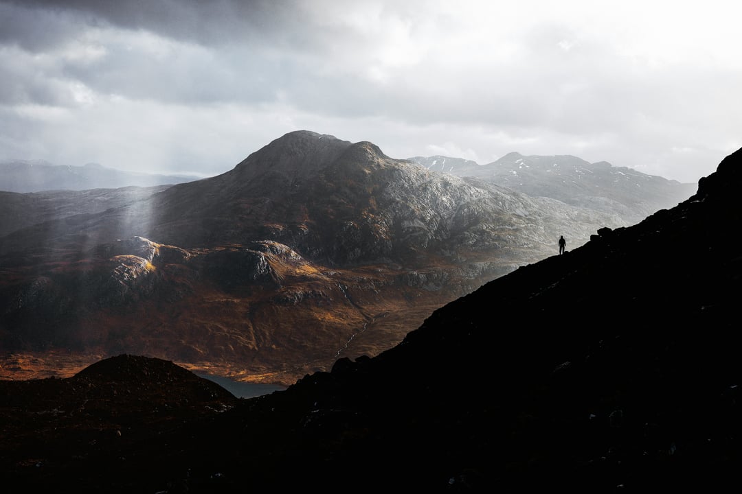joshua-earle-DqFrjgN1XZU-unsplash