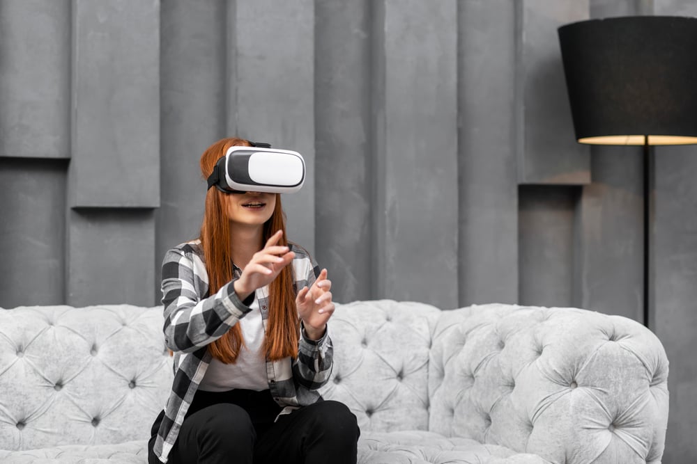 woman-playing-with-vr-glasses